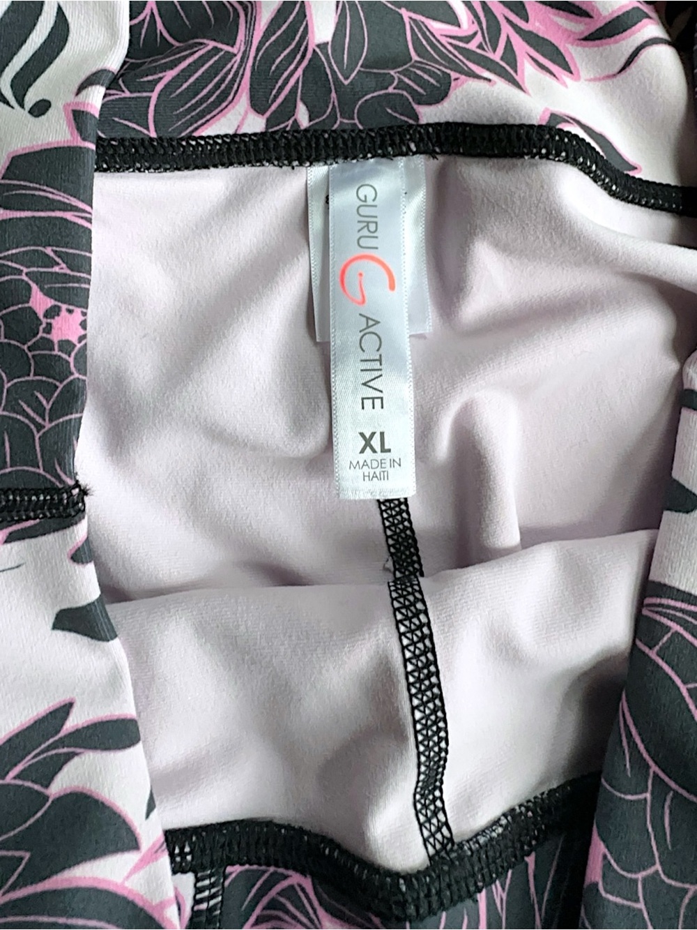 GURU ACTIVE NWOT FLORAL LEGGING PINK & BLACK SIDE & INTERIOR POCKETS | LARGE - Picture 11 of 11